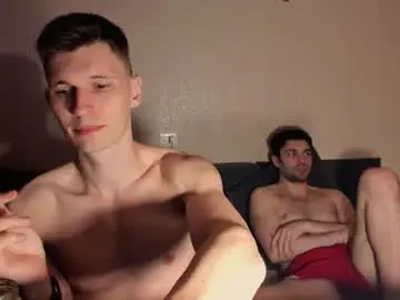 Chaturbate Free Porn Cam of kevin_hornyyy