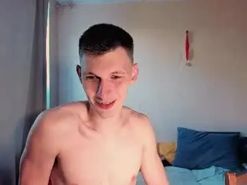 Chaturbate Free Porn Cam of kevin_hornyyy