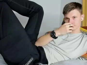 Chaturbate Best live sex cam show of kevin_hornyyy