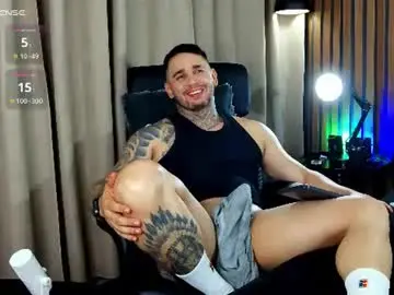 Chaturbate Live Sex Cam of martin_colby05