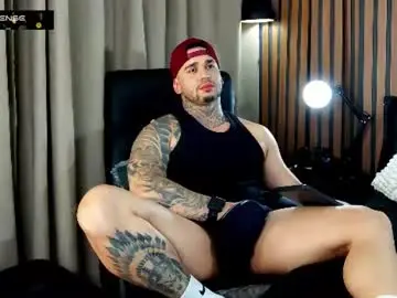 Chaturbate Live Sex Cam of martin_colby05