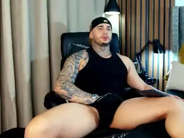 Chaturbate Best live sex cam show of martin_colby05