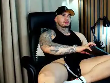 Chaturbate Watch Live Sex Cams of martin_colby05