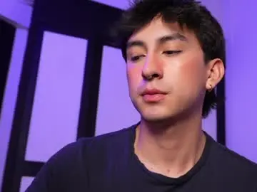Chaturbate Free Live Porn of sweettaaron
