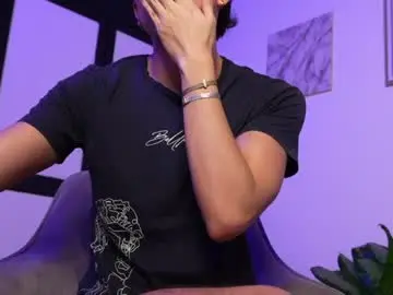 Chaturbate Live Sex Cam of sweettaaron