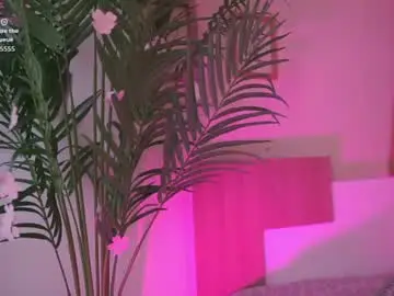 Chaturbate Best live sex cam show of dakotaa_moom