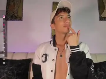 Chaturbate Live Sex of mhatias_