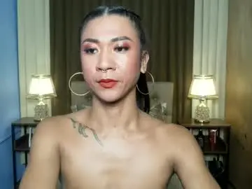 Chaturbate Live Sex Cam of seductive_astrid