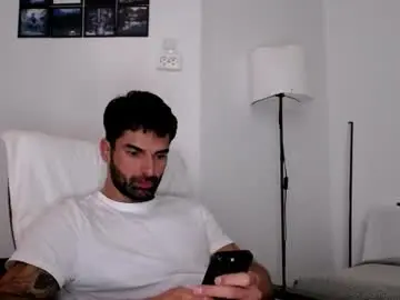 Chaturbate Live Porn of cuteeboy