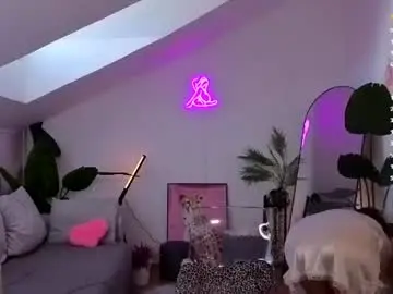 Chaturbate Free Porn Cam of hannahflora