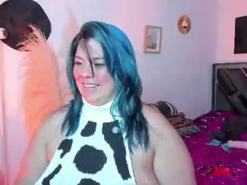 Chaturbate Live Sex Cam of martina_foxy01