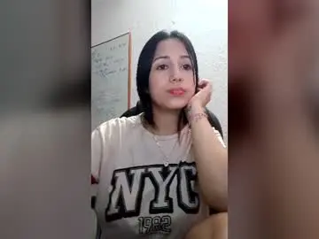 Chaturbate Free Porn Cam of candy_liittle18