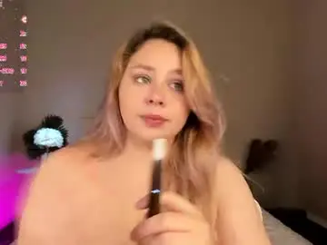 Chaturbate Live Sex of wetluna1