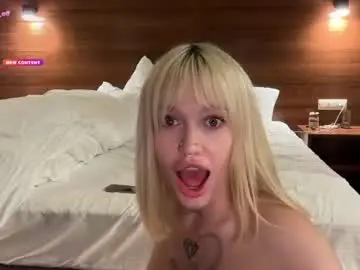 Chaturbate Live Sex of golden_alinee