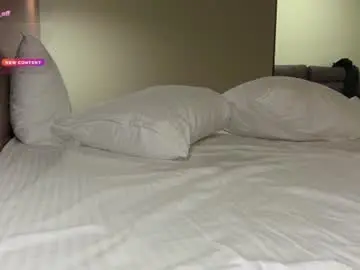 Chaturbate Nude Webcam of golden_alinee