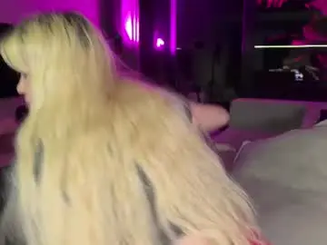 Chaturbate Live Porn of golden_alinee