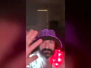 Chaturbate Watch Live Sex Cams of hungitalian40