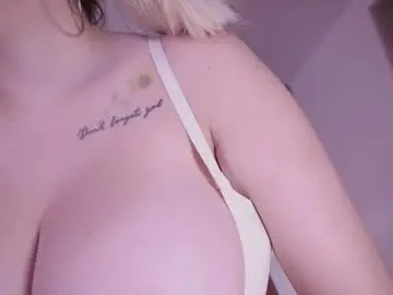 Chaturbate Adult Video Chat of bella_adams_