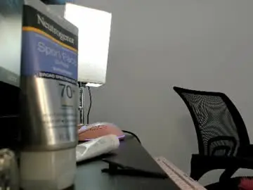 Chaturbate Live Sex Cam of karenarango02