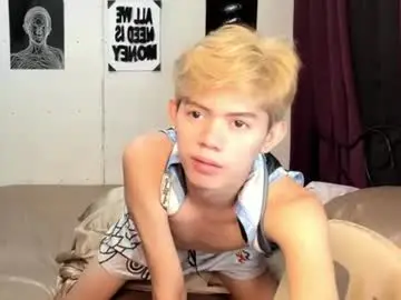 Chaturbate Nude Webcam of kianhot_twink