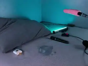 Chaturbate Watch Live Sex Cams of crystalbloomm