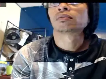 Chaturbate Live Sex Cam of suggabrown_
