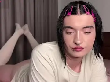 Chaturbate Live Sex Cam of vailyreb