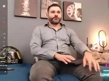 Chaturbate Live Sex Cam of jonas_beard1