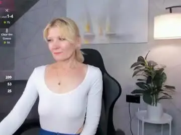 Chaturbate Adult Webcam of julie_lucasss