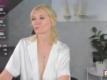 Chaturbate Best Webcam of julie_lucasss