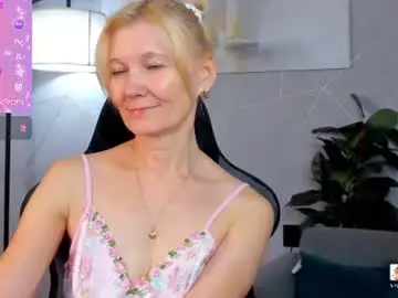 Chaturbate Watch Live Sex Cams of julie_lucasss