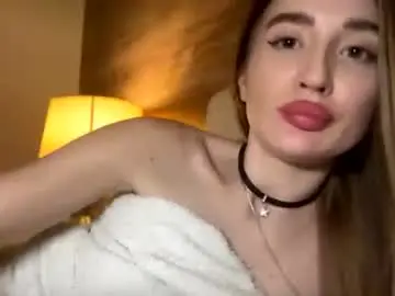 Chaturbate Adult Video Chat of missevelynglow