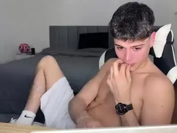 Chaturbate Sex Cam of thomassex0