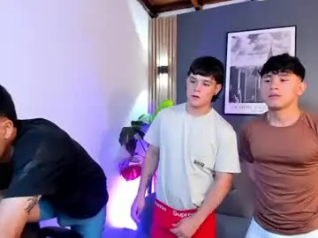 Chaturbate Watch Live Sex Cams of wallen_house