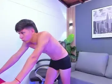 Chaturbate Live Sex Cam of wallen_house