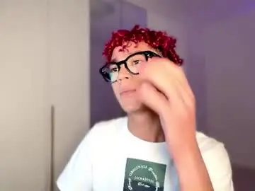 Chaturbate Live Sex Cam of andreynmw