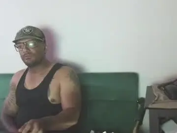 Chaturbate Sex Cam of gifted_bucknasty