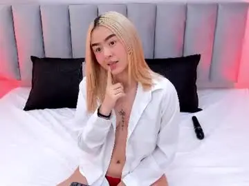 Chaturbate Best live sex cam show of kiara_blakee
