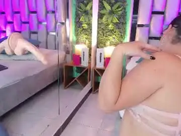 Chaturbate Sex Cam of mari_cooper1