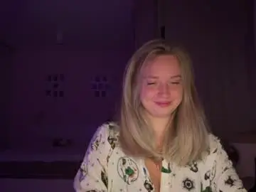 Chaturbate Best live sex cam show of moonlit_kiss_