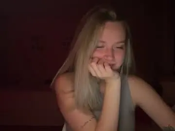 Chaturbate Free Live Porn of moonlit_kiss_