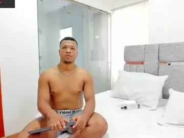 Chaturbate Nude Webcam of annieandstefan