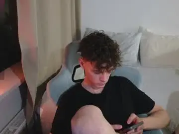 Chaturbate Live Sex Cam of cute_thomas