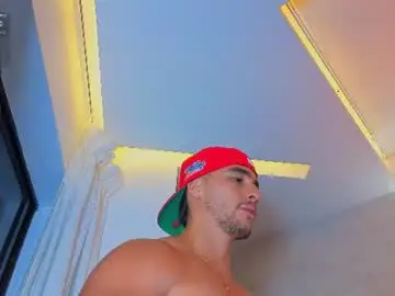 Chaturbate Live Sex Cam of scottfischer_