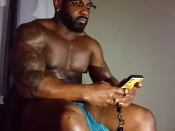 Chaturbate Best live sex cam show of mrbrown_strong