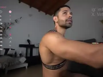 Chaturbate Nude Webcam of mrlouiss