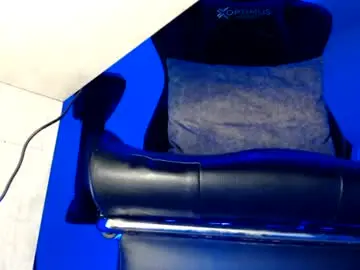 Chaturbate Nude Webcam of woondeer17