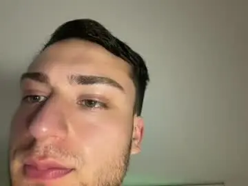 Chaturbate Sex Cam of benicio03