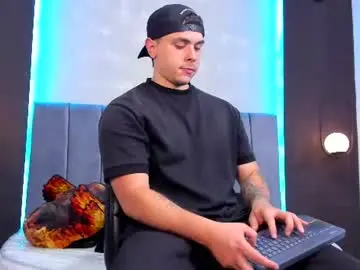 Chaturbate Free Live Porn of liam_walk