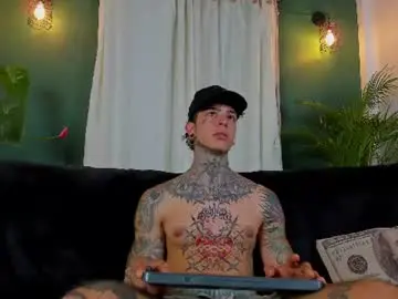Chaturbate Adult Webcam of aron_ford